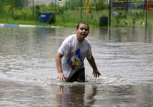 на западе и юге украины продолжается ликвидация последствий наводнения