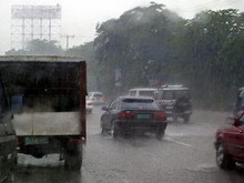 тайфун, обрушившийся на выходных на филиппины, усилился и идёт на китай