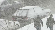 в канаде под мощной лавиной погиб водитель снегохода